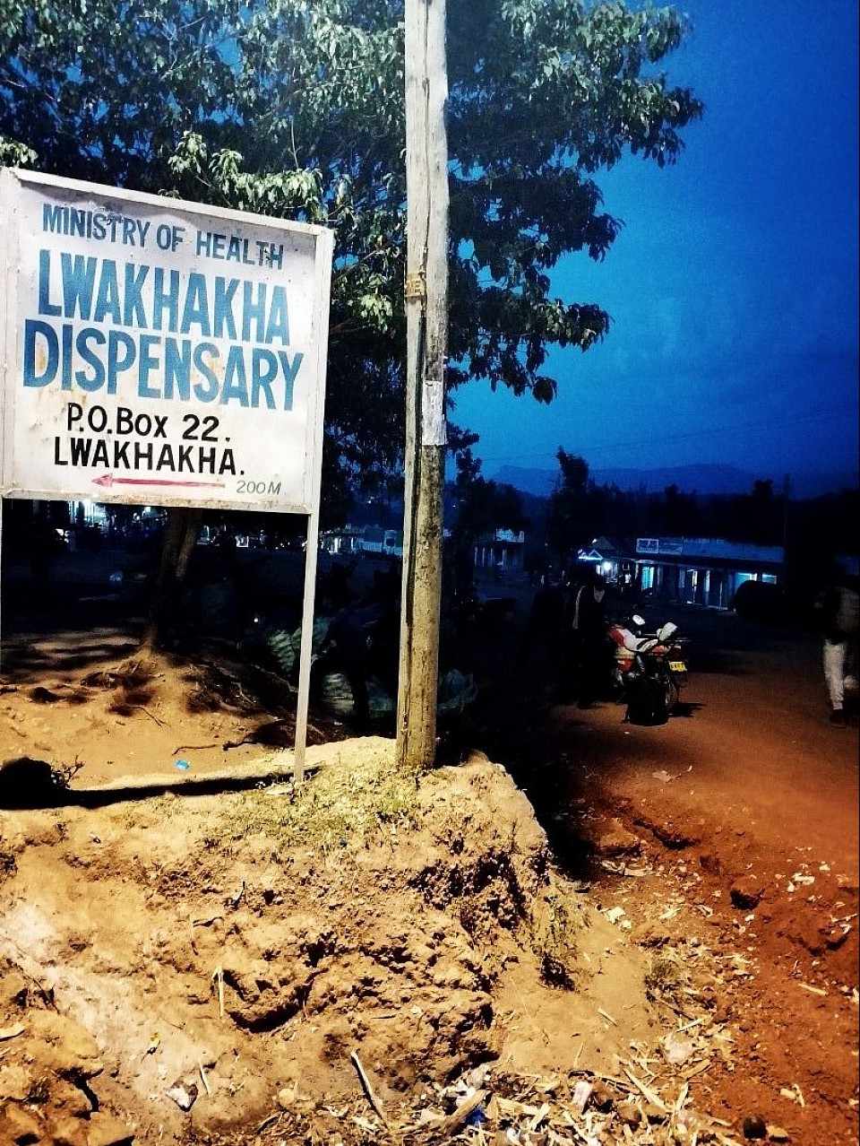 Night shot at Lwakhakha